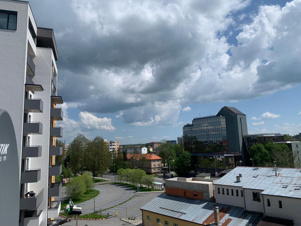 Apartament In The Center Of Poprad-Free Parking Exterior photo