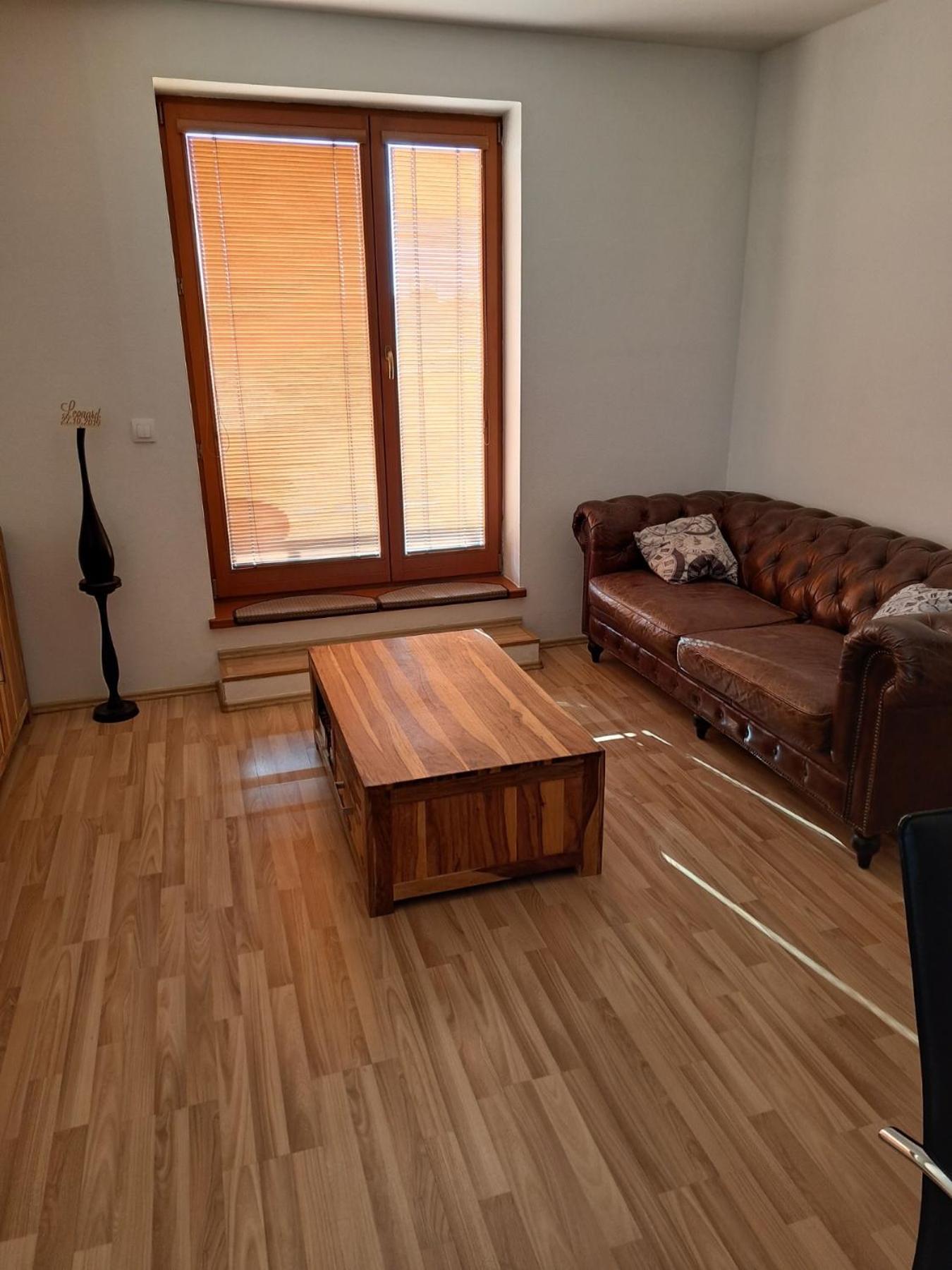 Apartament In The Center Of Poprad-Free Parking Exterior photo